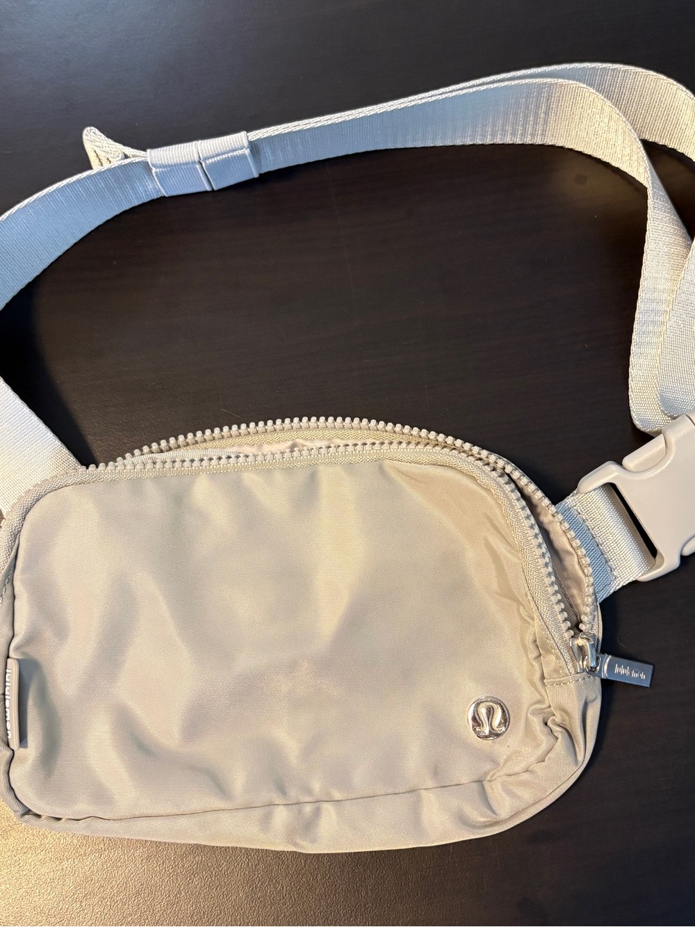 Lululemon OG Everywhere Belt Bag 1L Light Gray Silver Logo Crossbody